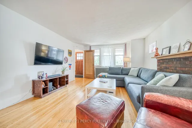 Additional image 11 of 48-50 Scarboro Beach Blvd