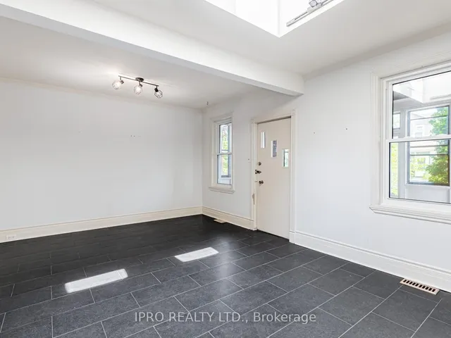 Additional image 4 of 244 King Edward Ave