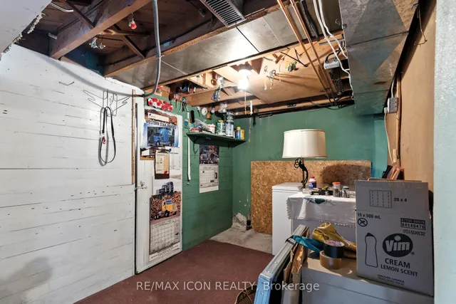 Additional image 26 of 35 Grenville Ave