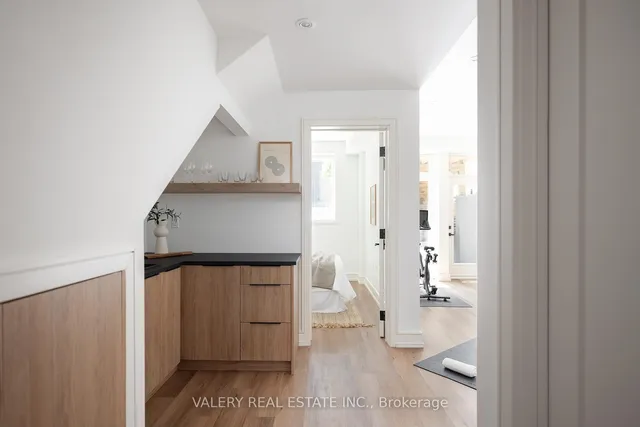 Additional image 38 of 83 Virginia Ave