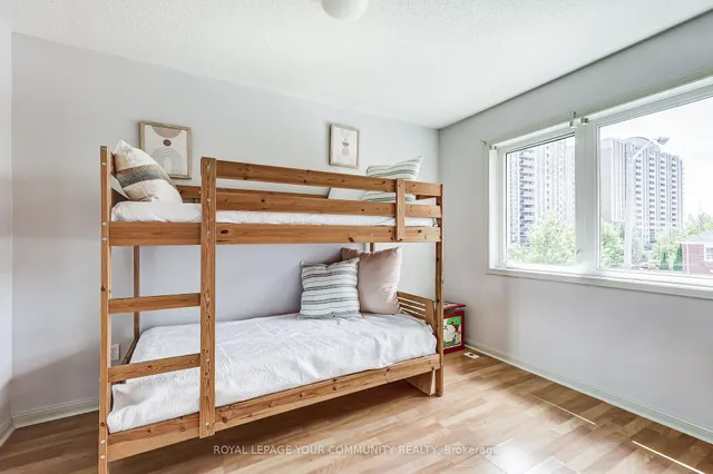 Additional image 34 of 23 Mondeo Dr