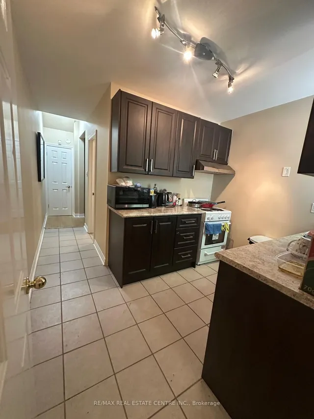 Additional image 9 of 6 Ray Ave