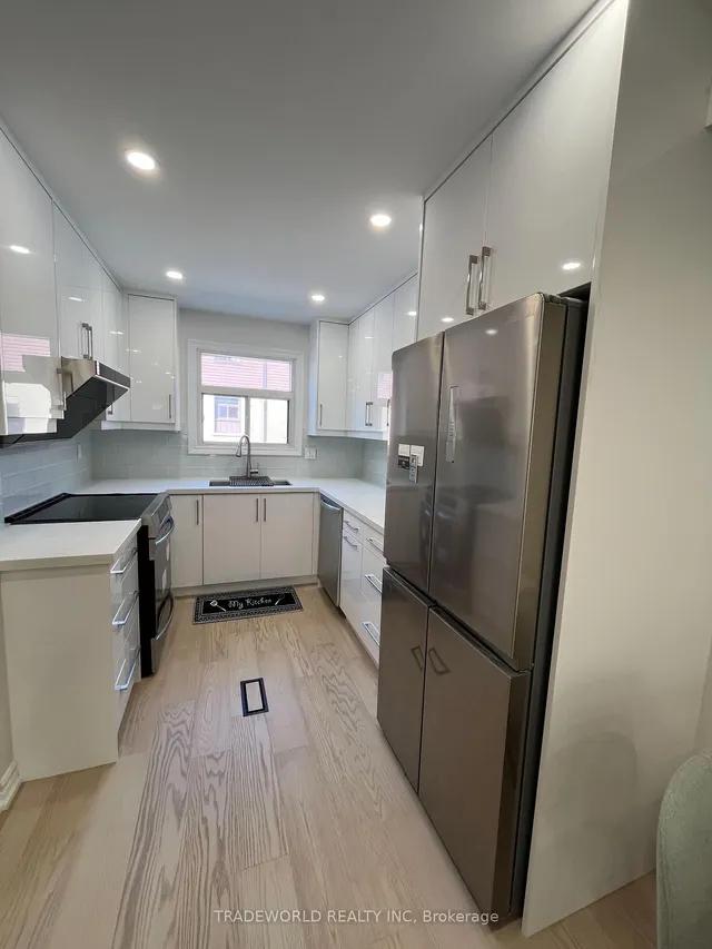 Additional image 20 of 275 Broadview Ave Unit 169