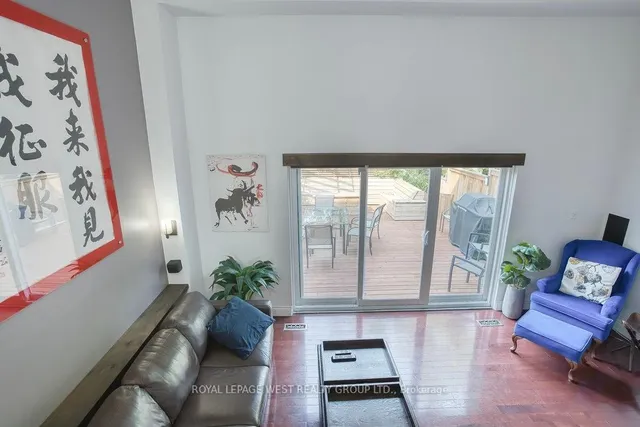 Additional image 17 of 92 Twenty Ninth St Unit 3