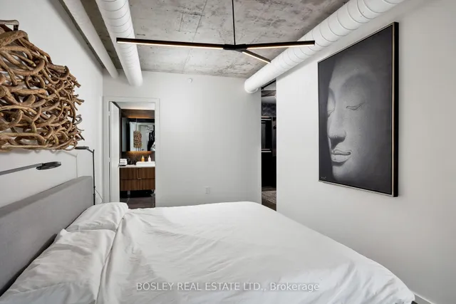 Additional image 26 of 21 Lawren Harris Sq Unit 804