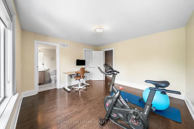 Additional image 19 of 19 Hycrest Ave