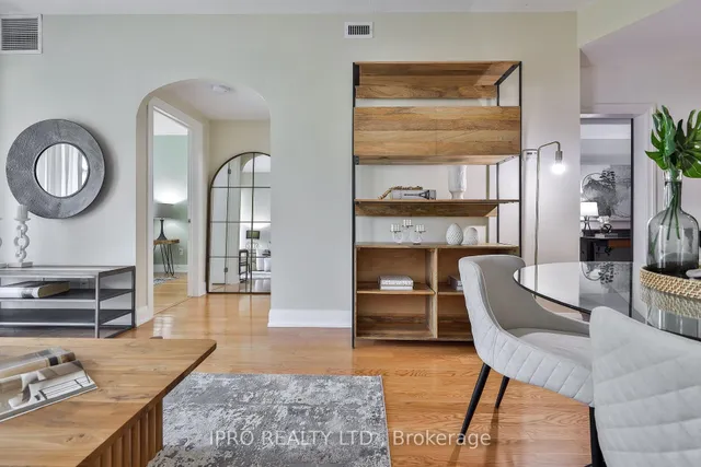 Additional image 6 of 1636 Dundas St Unit 5