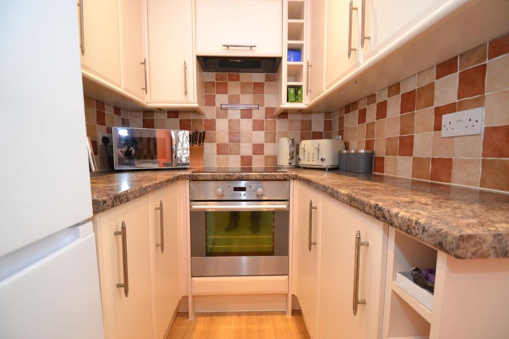 Additional image 5 of Glenside Avenue, Windhill,