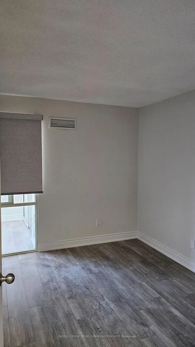 Additional image 20 of 2466 Eglinton Ave Unit 1203