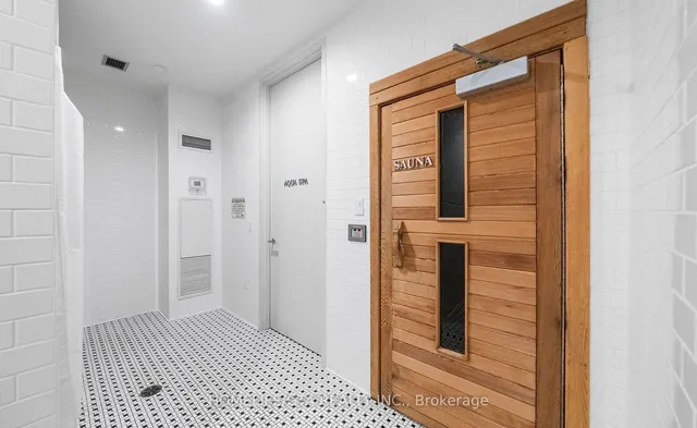 Additional image 11 of 20 Blue Jays Way Unit 809