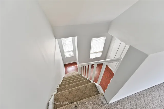 Additional image 16 of 269 Ontario St