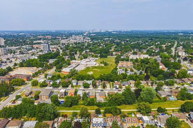 Additional image 33 of 137 Pepperwood Cres