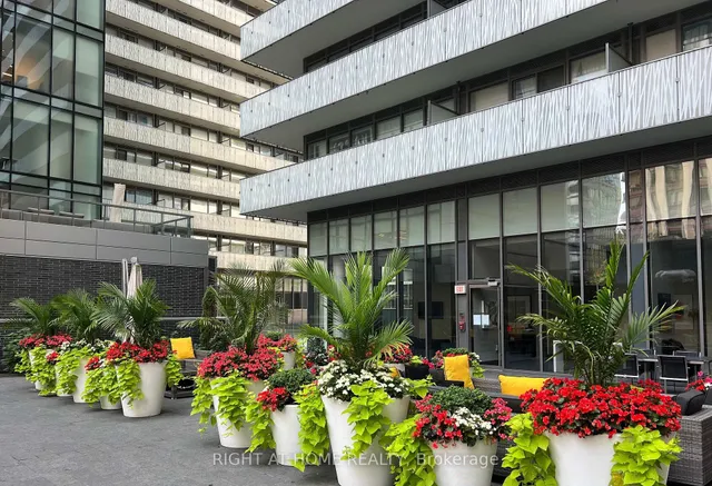 Additional image 18 of 42 Charles St Unit 2206