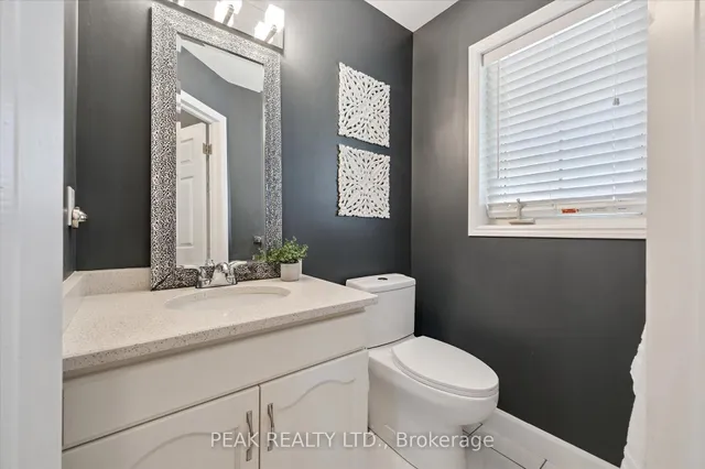 Additional image 17 of 839 Fairway Cres