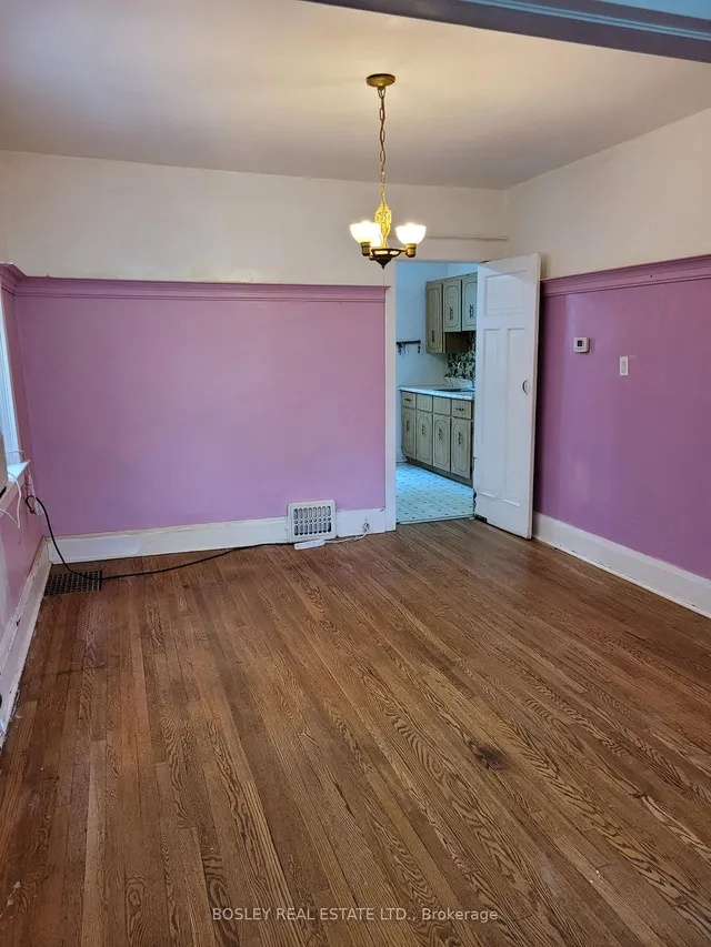 Additional image 7 of 12 Thyra Ave