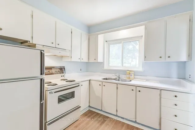 Additional image 18 of 39 Lexington Ave Unit 51