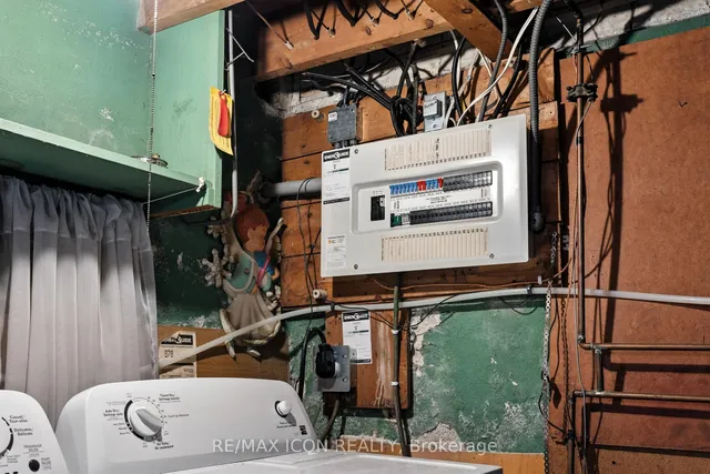 Additional image 29 of 35 Grenville Ave