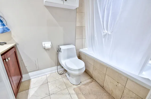 Additional image 12 of 2737 keele St Unit 213