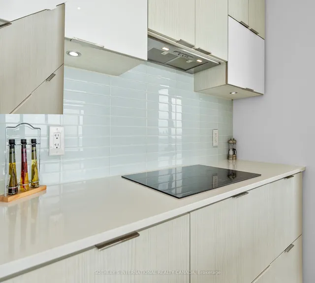 Additional image 13 of 56 Annie Craig Dr Unit 3401