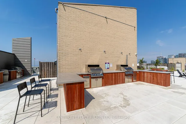 Additional image 36 of 270 Queens Quay Unit 1407