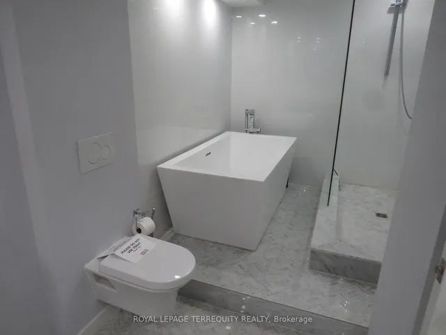 Additional image 12 of 2045 Lake Shore Blvd Unit 3305