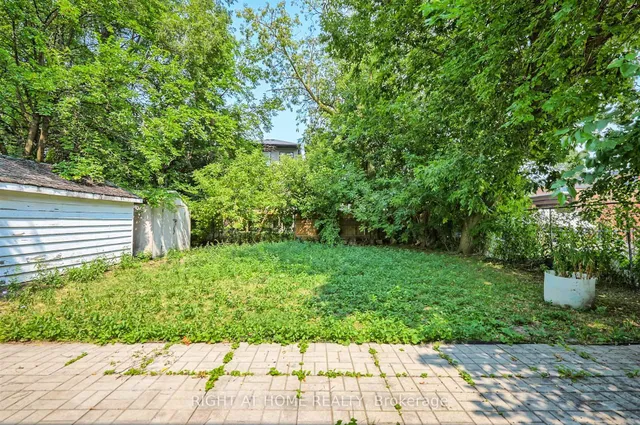 Additional image 20 of 1081 Victoria Park Ave