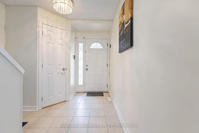 Additional image 4 of 77 Lowry Sq