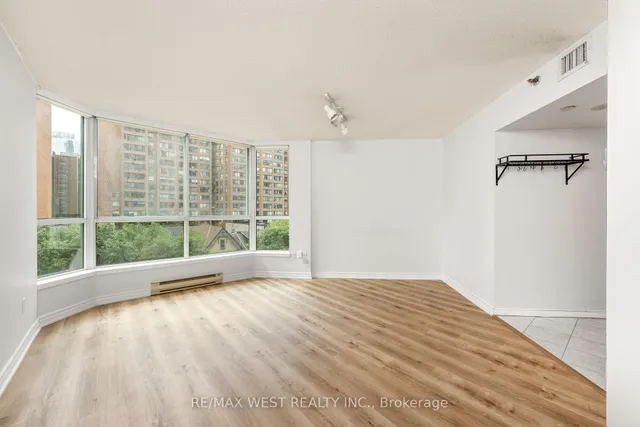 Additional image 9 of 38 Elm St Unit 410