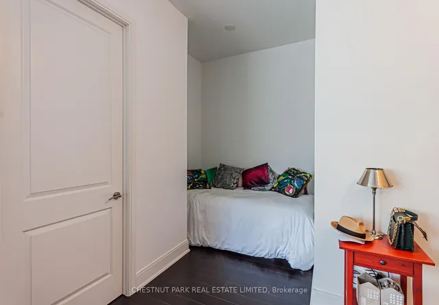Additional image 17 of 21 Balmuto St Unit 1204