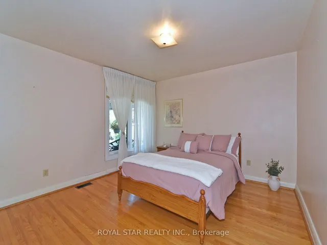 Additional image 16 of 25 Diana Dr