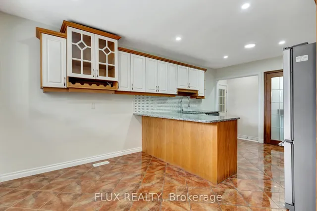 Additional image 6 of 8 Mayfair Crt