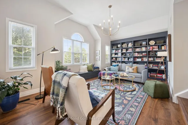 Additional image 20 of 12 Frankfurt St