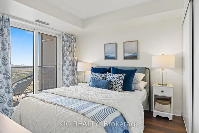 Additional image 11 of 181 Village Green Sq Unit 2312