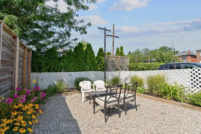 Additional image 50 of 32 Chamberlain Ave