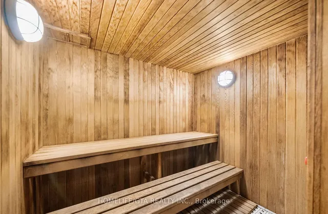 Additional image 12 of 20 Blue Jays Way Unit 809