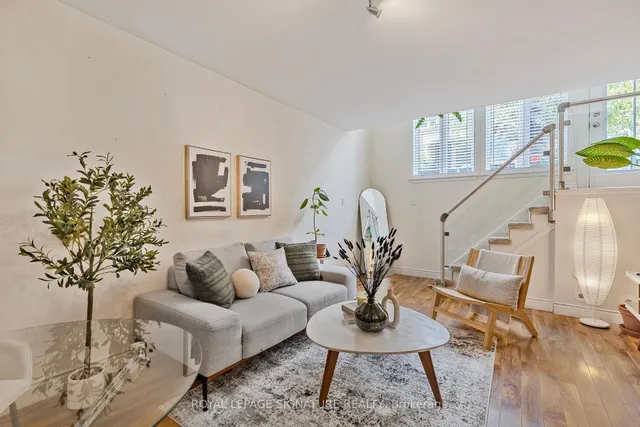 Additional image 4 of 46 Western Battery Rd Unit 812