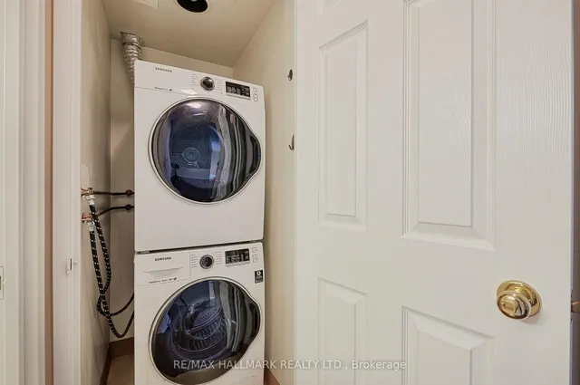 Additional image 24 of 35 Merton St Unit 511