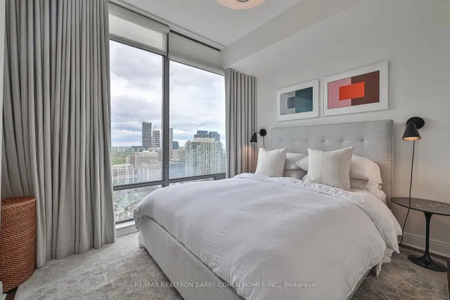 Additional image 11 of 18 Yorkville Ave Unit 3106