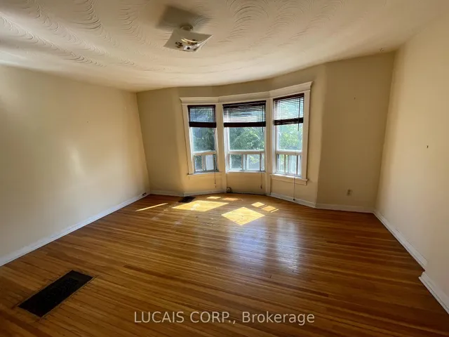 Additional image 10 of 196 Beatrice St