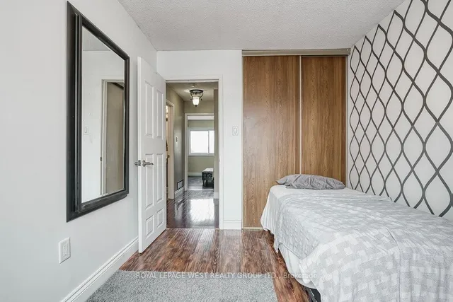 Additional image 32 of 92 Twenty Ninth St Unit 3