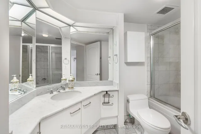 Additional image 20 of 38 Elm St Unit 410