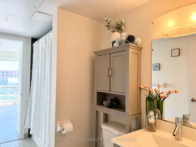 Additional image 4 of 20 Joe Shuster Way Unit 313