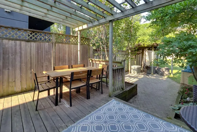 Additional image 33 of 177 Humewood Dr