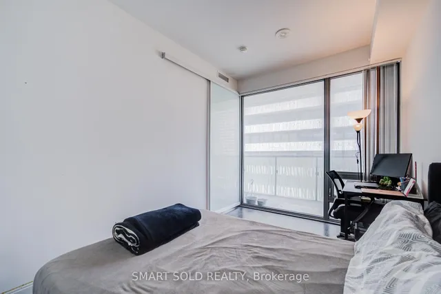 Additional image 29 of 50 Charles St Unit 2909