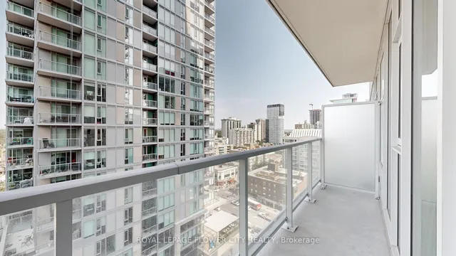 Additional image 4 of 33 Helendale Ave Unit 1101