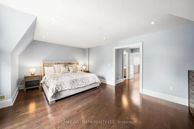 Additional image 33 of 19 Hycrest Ave