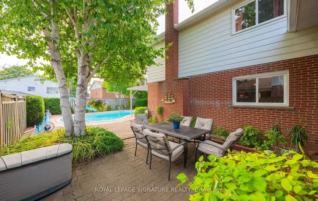 Additional image 42 of 55 Wakefield Cres