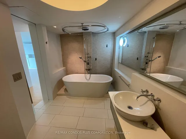 Additional image 19 of 77 Harbour Sq Unit 3508