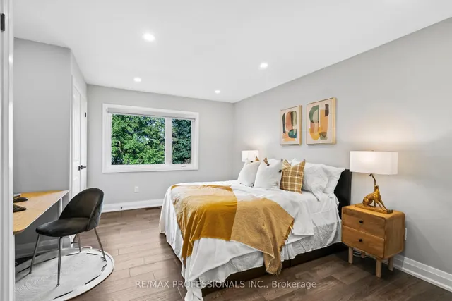 Additional image 32 of 11 Odessa Ave