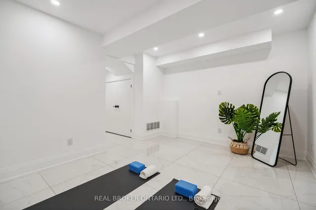 Additional image 38 of 98 Hogarth Ave